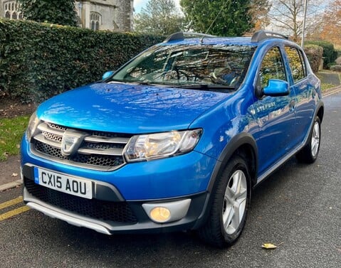 Dacia Sandero Stepway 0.9 TCe Laureate Euro 5 5dr 4