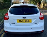 Ford Focus 1.0T EcoBoost Zetec Euro 5 (s/s) 5dr 9