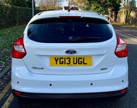 Ford Focus 1.0T EcoBoost Zetec Euro 5 (s/s) 5dr 9