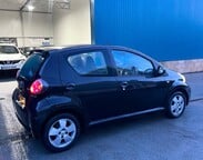 Toyota Aygo 1.0 VVT-i Black Euro 4 5dr (AC) 1