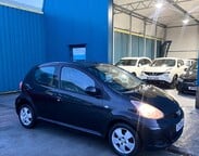 Toyota Aygo 1.0 VVT-i Black Euro 4 5dr (AC) 3