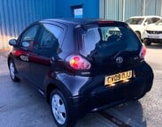 Toyota Aygo 1.0 VVT-i Black Euro 4 5dr (AC) 9