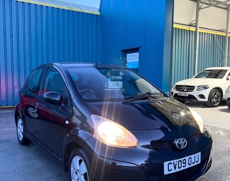 Toyota Aygo 1.0 VVT-i Black Euro 4 5dr (AC) 7