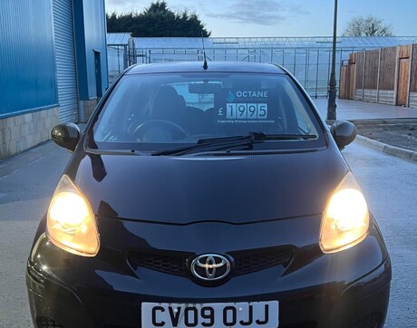 Toyota Aygo 1.0 VVT-i Black Euro 4 5dr (AC) 14