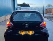 Toyota Aygo 1.0 VVT-i Black Euro 4 5dr (AC) 16