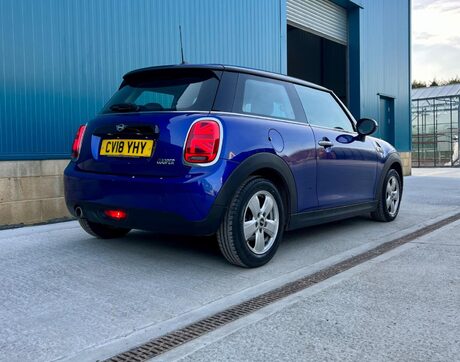 Mini Hatch 1.5 Cooper Euro 6 (s/s) 3dr 9