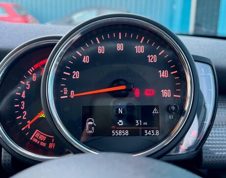 Mini Hatch 1.5 Cooper Euro 6 (s/s) 3dr 34
