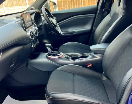 Nissan Juke 1.0 DIG-T Tekna DCT Auto Euro 6 (s/s) 5dr 33