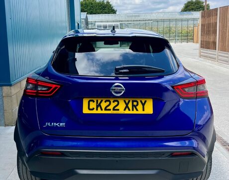 Nissan Juke 1.0 DIG-T Tekna DCT Auto Euro 6 (s/s) 5dr 5