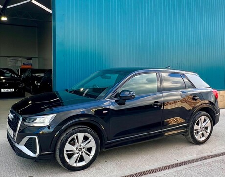 Audi Q2 1.5 TFSI CoD 35 S line S Tronic Euro 6 (s/s) 5dr 5