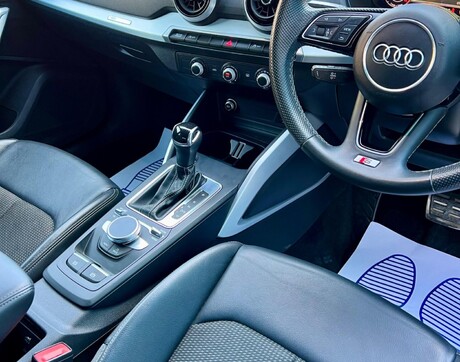 Audi Q2 1.5 TFSI CoD 35 S line S Tronic Euro 6 (s/s) 5dr 43