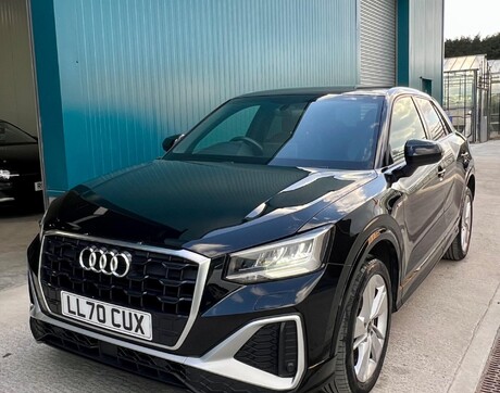 Audi Q2 1.5 TFSI CoD 35 S line S Tronic Euro 6 (s/s) 5dr 3