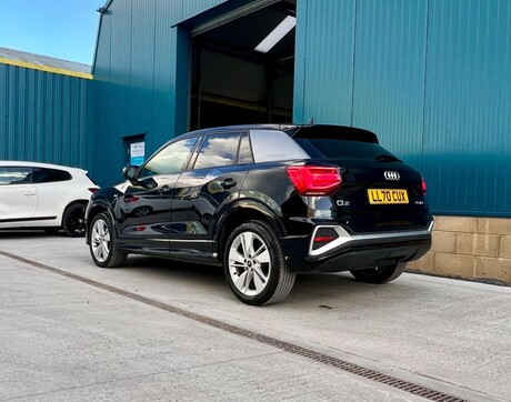 Audi Q2 1.5 TFSI CoD 35 S line S Tronic Euro 6 (s/s) 5dr 18