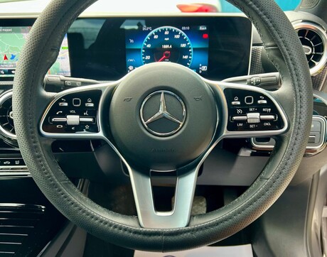 Mercedes-Benz A Class 1.3 A180 Sport (Executive) 7G-DCT Euro 6 (s/s) 5dr 30