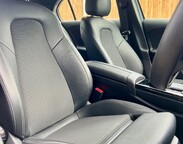 Mercedes-Benz A Class 1.3 A180 Sport (Executive) 7G-DCT Euro 6 (s/s) 5dr 39