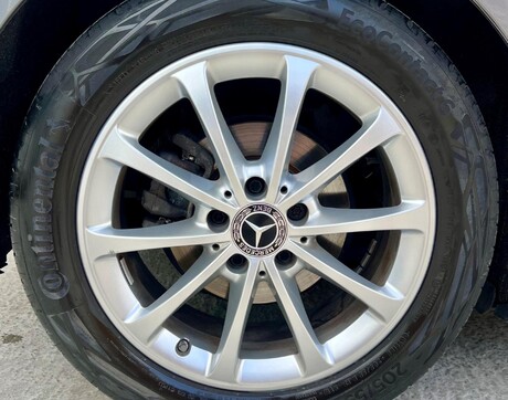Mercedes-Benz A Class 1.3 A180 Sport (Executive) 7G-DCT Euro 6 (s/s) 5dr 79