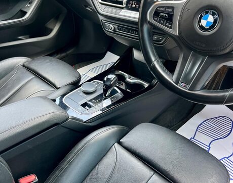 BMW 1 Series 1.5 118i M Sport DCT Euro 6 (s/s) 5dr 33