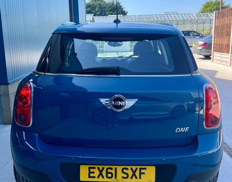 Mini Countryman 1.6 One Euro 5 (s/s) 5dr 8