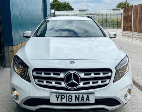 Mercedes-Benz GLA 1.6 GLA200 SE (Executive) Euro 6 (s/s) 5dr 4