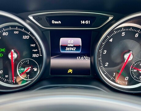Mercedes-Benz GLA 1.6 GLA200 SE (Executive) Euro 6 (s/s) 5dr 36