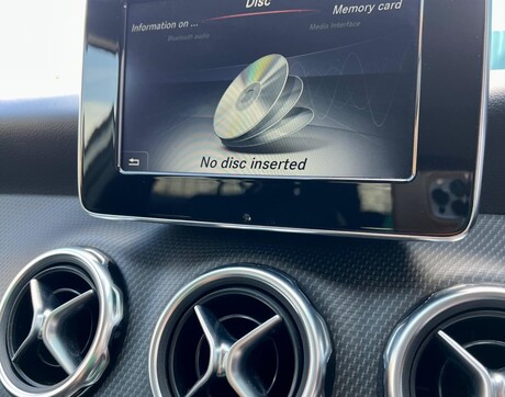 Mercedes-Benz GLA 1.6 GLA200 SE (Executive) Euro 6 (s/s) 5dr 56