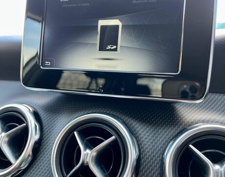 Mercedes-Benz GLA 1.6 GLA200 SE (Executive) Euro 6 (s/s) 5dr 57