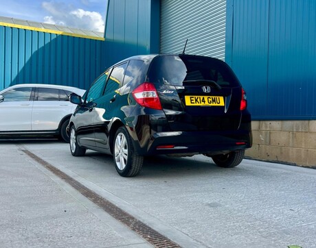 Honda Jazz 1.4 i-VTEC ES Plus CVT Euro 5 5dr 19