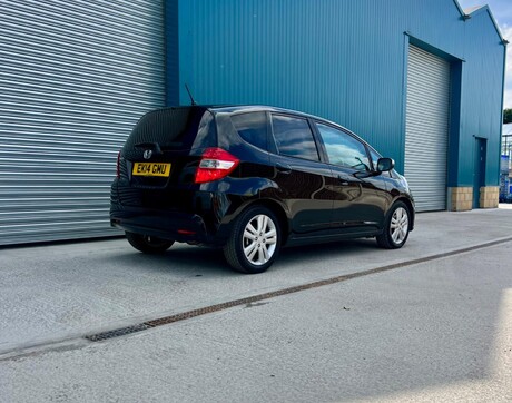 Honda Jazz 1.4 i-VTEC ES Plus CVT Euro 5 5dr 21