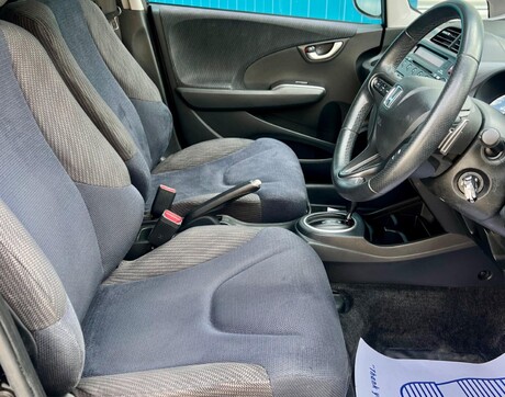 Honda Jazz 1.4 i-VTEC ES Plus CVT Euro 5 5dr 28