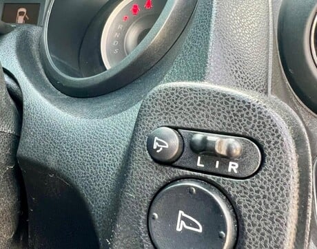 Honda Jazz 1.4 i-VTEC ES Plus CVT Euro 5 5dr 45
