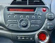 Honda Jazz 1.4 i-VTEC ES Plus CVT Euro 5 5dr 46