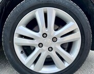 Honda Jazz 1.4 i-VTEC ES Plus CVT Euro 5 5dr 52