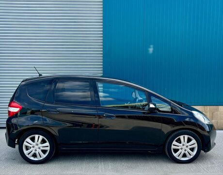 Honda Jazz 1.4 i-VTEC ES Plus CVT Euro 5 5dr 16