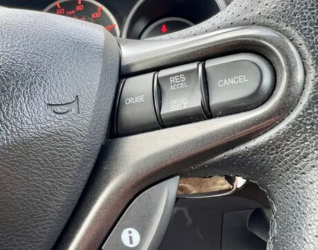 Honda Jazz 1.4 i-VTEC ES Plus CVT Euro 5 5dr 41
