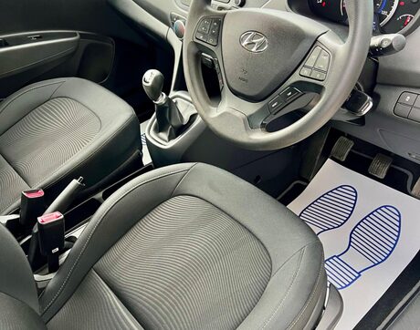 Hyundai i10 1.0 SE Euro 6 5dr 29