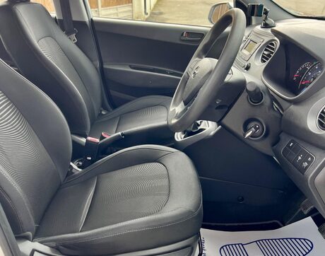 Hyundai i10 1.0 SE Euro 6 5dr 31