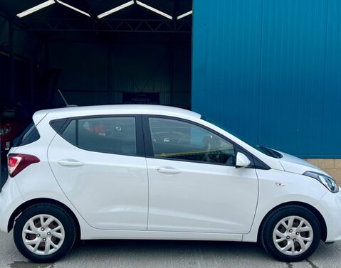 Hyundai i10 1.0 SE Euro 6 5dr 3