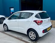 Hyundai i10 1.0 SE Euro 6 5dr 3