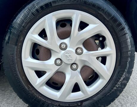Hyundai i10 1.0 SE Euro 6 5dr 56