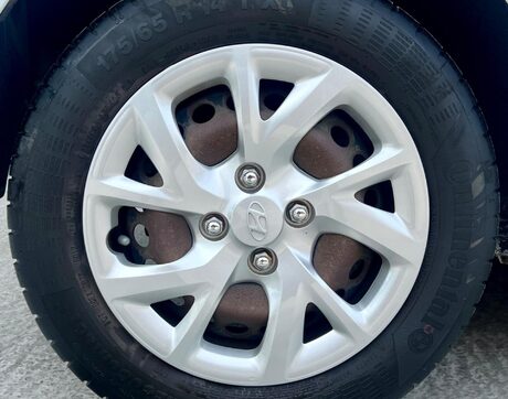 Hyundai i10 1.0 SE Euro 6 5dr 58