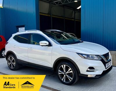 Nissan Qashqai 1.2 DIG-T N-Connecta Euro 6 (s/s) 5dr