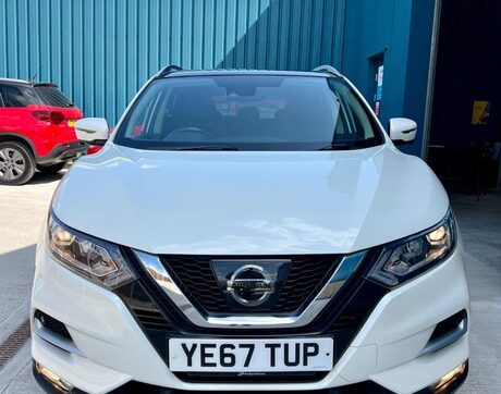 Nissan Qashqai 1.2 DIG-T N-Connecta Euro 6 (s/s) 5dr 5