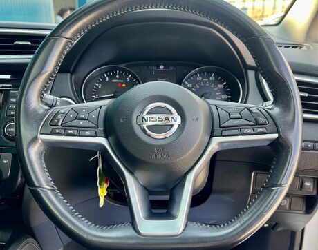 Nissan Qashqai 1.2 DIG-T N-Connecta Euro 6 (s/s) 5dr 30