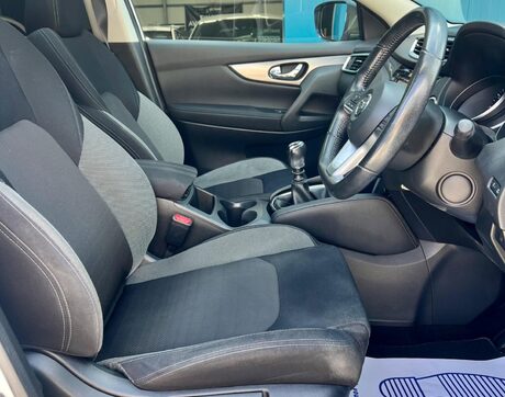 Nissan Qashqai 1.2 DIG-T N-Connecta Euro 6 (s/s) 5dr 33
