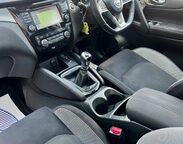 Nissan Qashqai 1.2 DIG-T N-Connecta Euro 6 (s/s) 5dr 32
