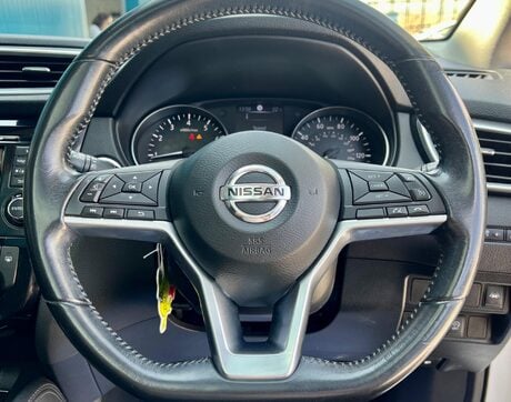 Nissan Qashqai 1.2 DIG-T N-Connecta Euro 6 (s/s) 5dr 30
