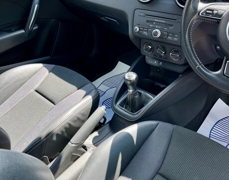 Audi A1 1.4 TFSI S line Style Edition Euro 5 (s/s) 3dr 36