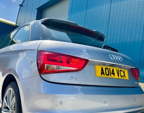 Audi A1 1.4 TFSI S line Style Edition Euro 5 (s/s) 3dr 23