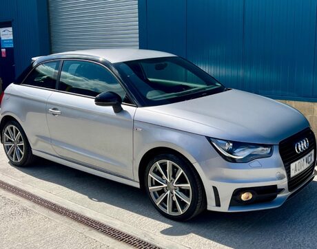 Audi A1 1.4 TFSI S line Style Edition Euro 5 (s/s) 3dr 5