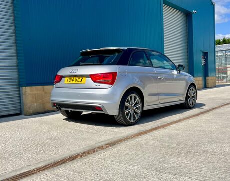 Audi A1 1.4 TFSI S line Style Edition Euro 5 (s/s) 3dr 20